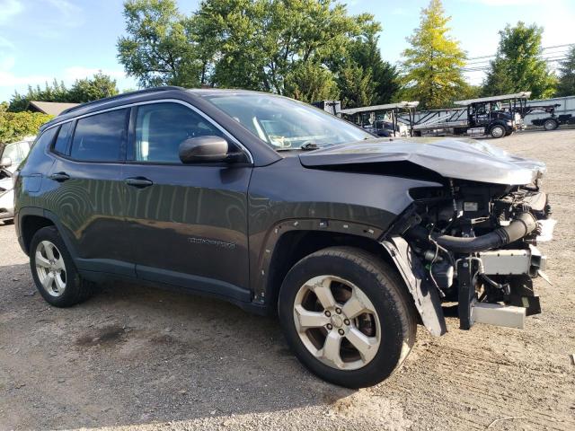 3C4NJDBB2JT179459 - 2018 JEEP COMPASS LATITUDE GRAY photo 4