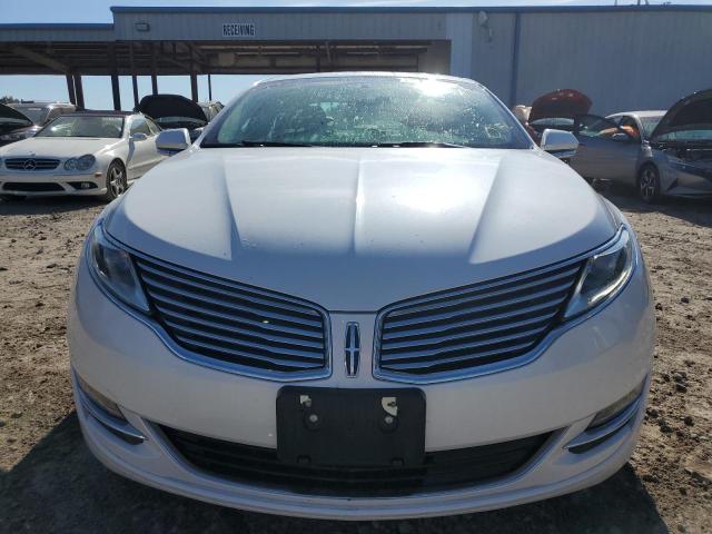 3LN6L2G9XGR613444 - 2016 LINCOLN MKZ WHITE photo 5