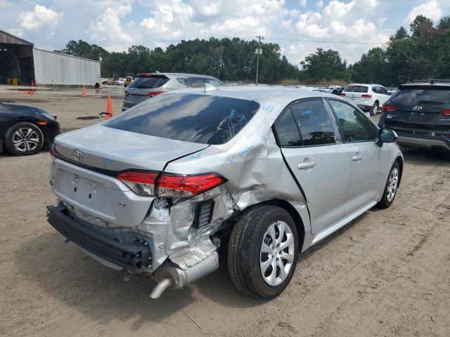 5YFB4MDE4RP112510 - 2024 TOYOTA COROLLA LE ვერცხლისფერი ფოტო 3