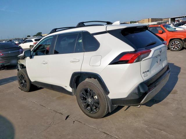 2T3T6RFV6RW049652 - 2024 TOYOTA RAV4 SE WHITE photo 2