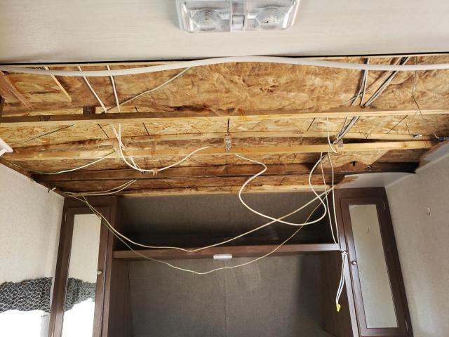 5SFPB2222JE352131 - 2018 HEART LAND PROWLER 双色 照片 9