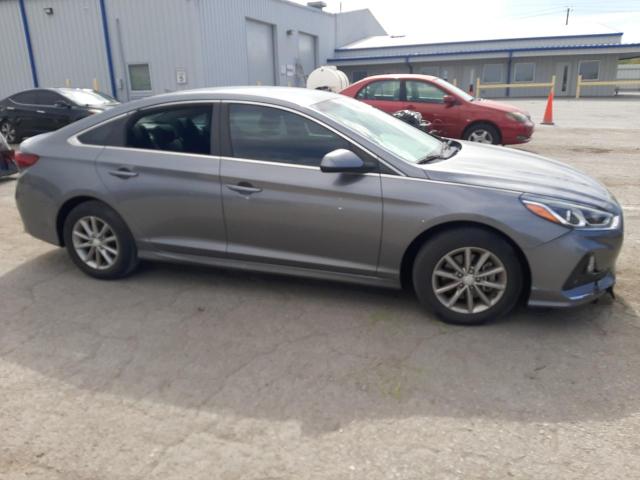 5NPE24AF1JH688315 - 2018 HYUNDAI SONATA SE GRAY photo 4