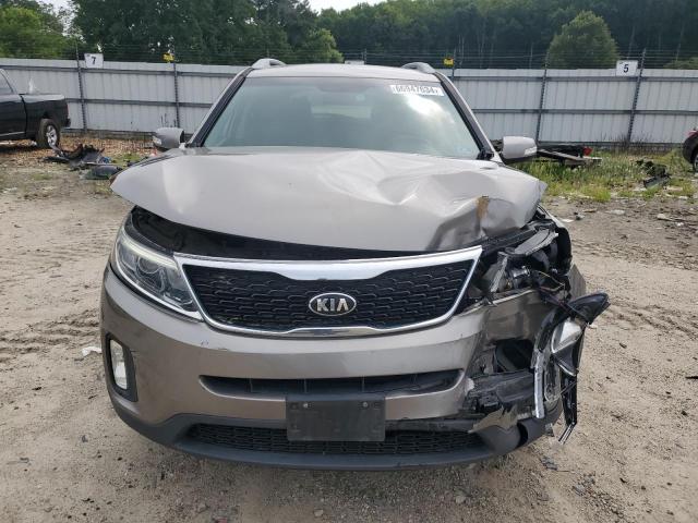 5XYKT4A64FG635591 - 2015 KIA SORENTO LX GRAY photo 5