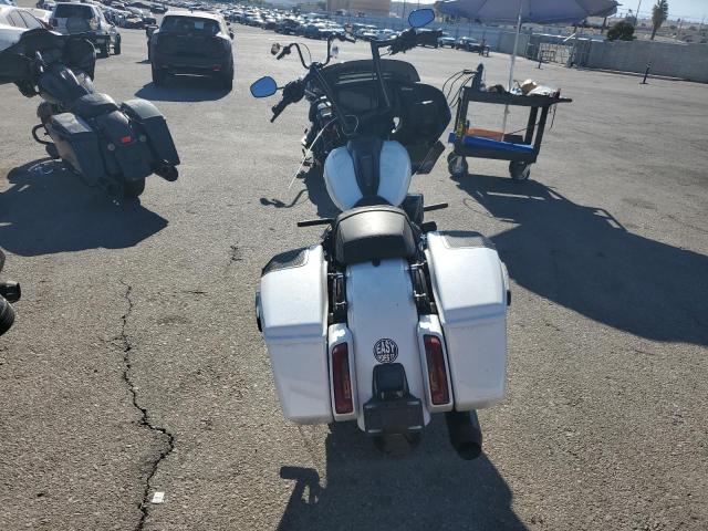 1HD1KH729RB603551 - 2024 HARLEY-DAVIDSON FLTRX WHITE photo 4