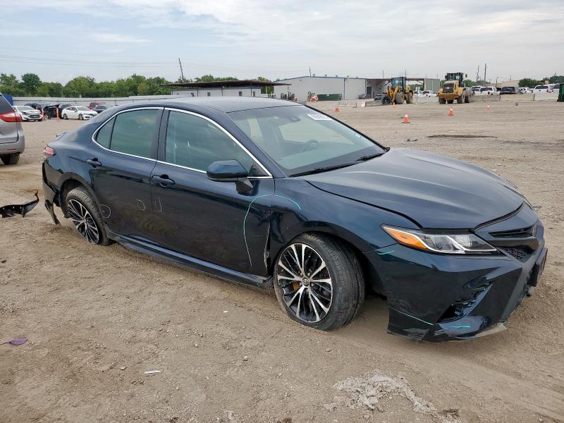 4T1B11HK3JU558593 - 2018 TOYOTA CAMRY L BLUE photo 4