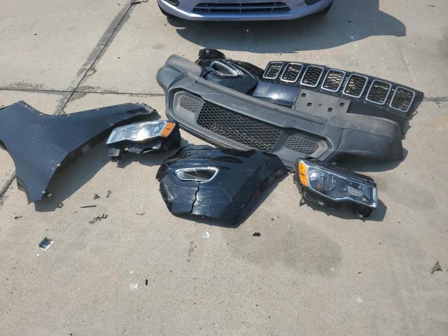 1C4RJFAG2JC129456 - 2018 JEEP GRAND CHER LAREDO Qara foto 13