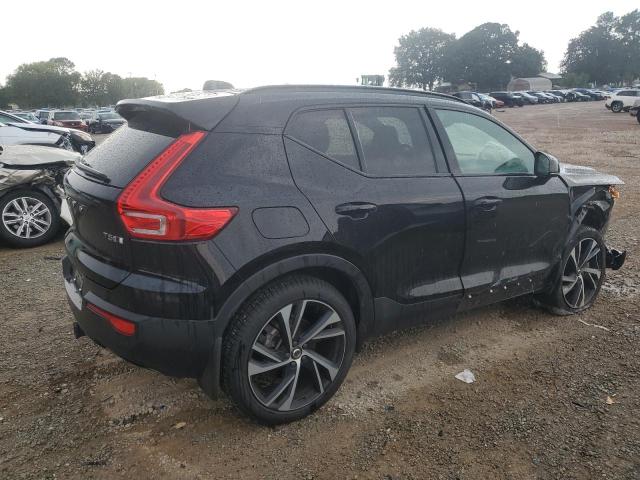 YV4162UM3L2317465 - 2020 VOLVO XC40 T5 R-DESIGN BLACK photo 3