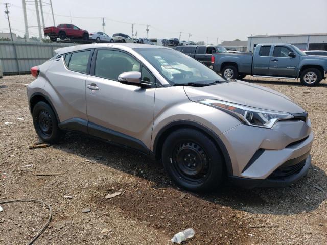 JTNKHMBXXK1035575 - 2019 TOYOTA C-HR XLE فضي صورة 4