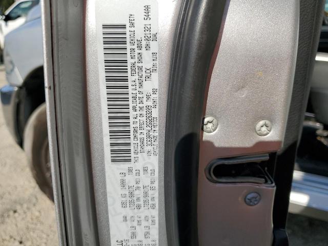 3C63RPHL2GG263209 - 2016 RAM 3500 SLT SILVER photo 13