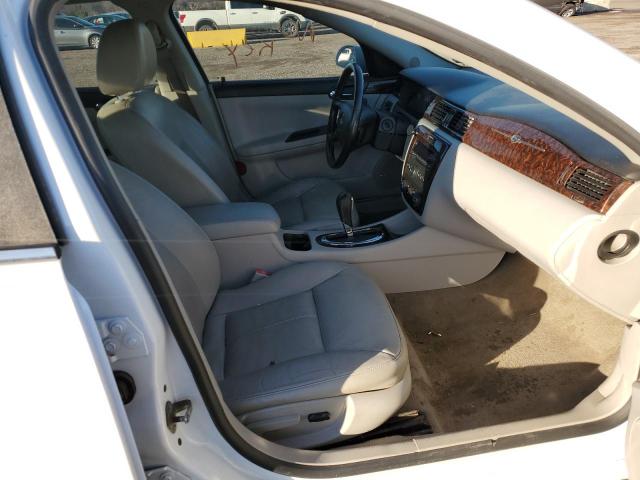 2G1WC5E33C1226682 - 2012 CHEVROLET IMPALA LTZ WHITE photo 5