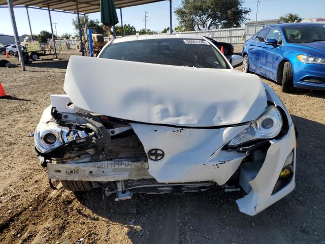 JF1ZNAA1XG9709570 - 2016 TOYOTA SCION FR-S თეთრი ფოტო 5