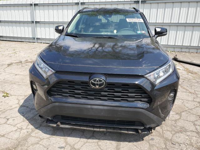 2T3P1RFV3MW158367 - 2021 TOYOTA RAV4 XLE BLACK photo 5