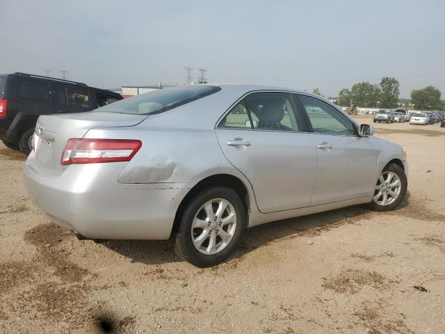 4T4BF3EKXBR189014 - 2011 TOYOTA CAMRY BASE SILVER photo 3