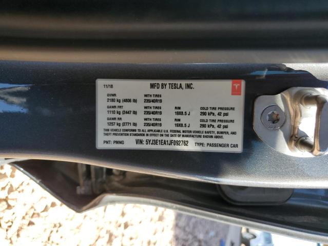 5YJ3E1EA1JF092762 - 2018 TESLA MODEL 3 Серый фото 13