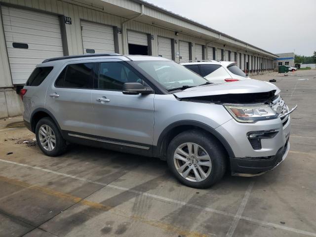 1FM5K8D8XKGB49181 - 2019 FORD EXPLORER XLT 银色 照片 4