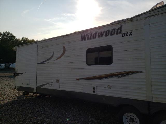 4X4TWDS20EM053437 - 2014 WILDWOOD TRAILER WHITE photo 9