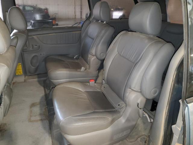 5TDYK4CC2AS306206 - 2010 TOYOTA SIENNA XLE 灰色 照片 11