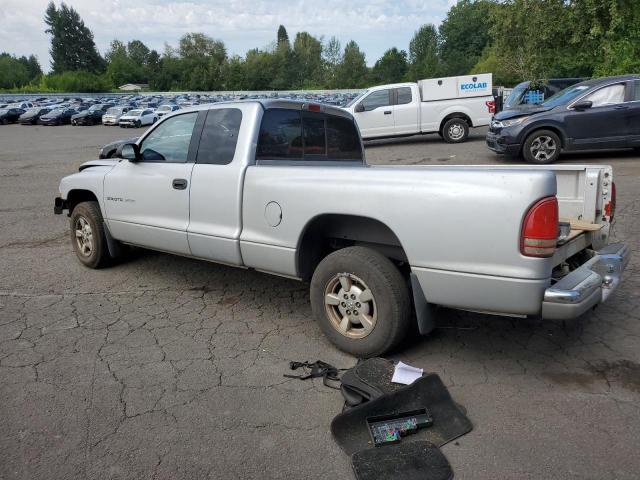 1B7GL32N62S504656 - 2002 DODGE DAKOTA SPORT SILVER photo 2