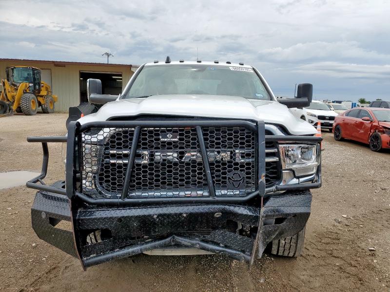 3C6UR5HL8KG683221 - 2019 RAM 2500 TRADESMAN 白色 照片 5