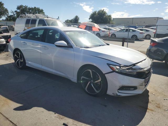 1HGCV1F35KA009412 - 2019 HONDA ACCORD SPORT Weiß Foto 4