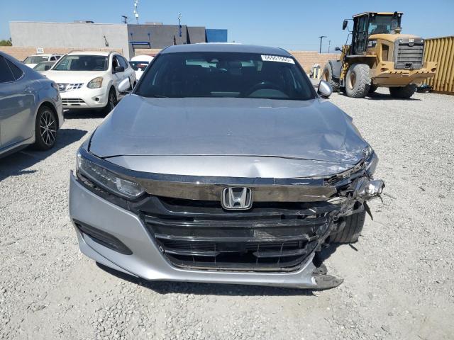 1HGCV1F35JA202397 - 2018 HONDA ACCORD SPORT Gümüş foto 5