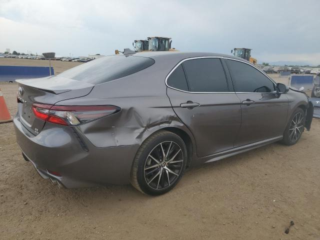 4T1G11BKXPU101223 - 2023 TOYOTA CAMRY SE NIGHT SHADE GRAY photo 3