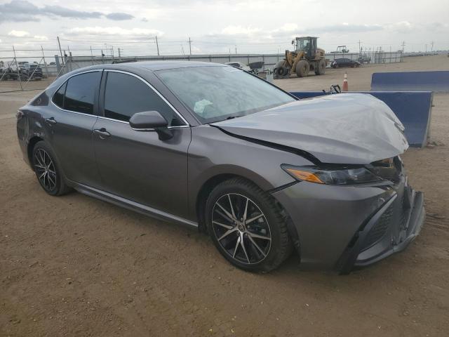 4T1G11BKXPU101223 - 2023 TOYOTA CAMRY SE NIGHT SHADE GRAY photo 4