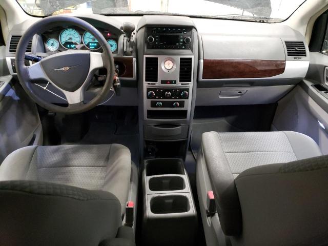 2A4RR5D14AR138106 - 2010 CHRYSLER TOWN & COU TOURING Schwarz Foto 8