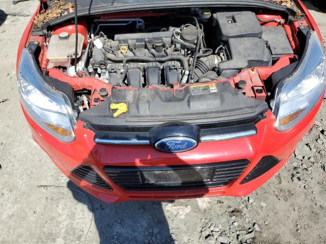 1FAHP3K28CL306712 - 2012 FORD FOCUS SE RED photo 11