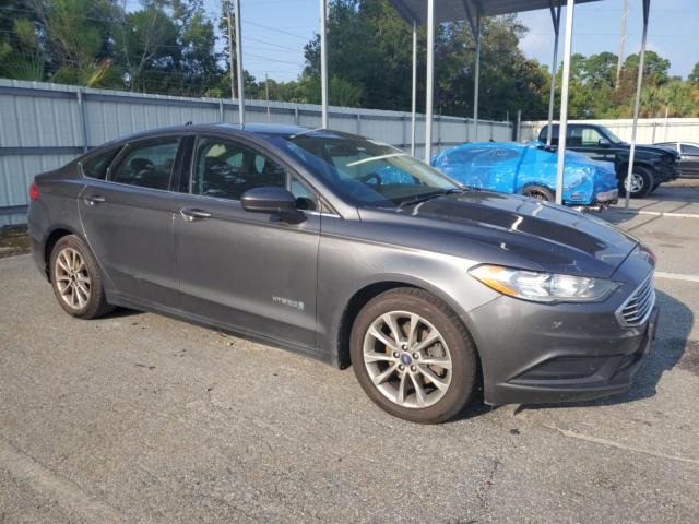 3FA6P0LU3HR393403 - 2017 FORD FUSION SE HYBRID GRAY photo 4