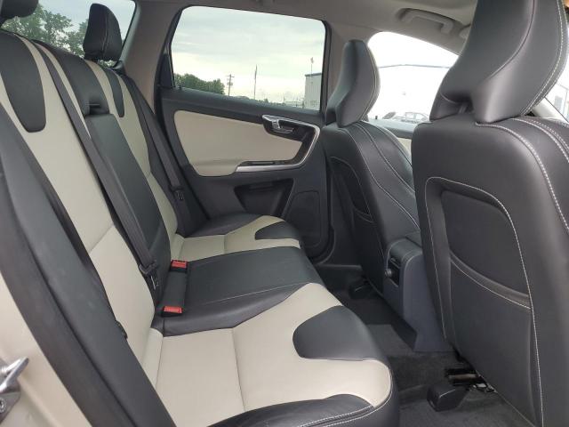 YV440MDR0H2077255 - 2017 VOLVO XC60 T5 DYNAMIC ვერცხლისფერი ფოტო 11