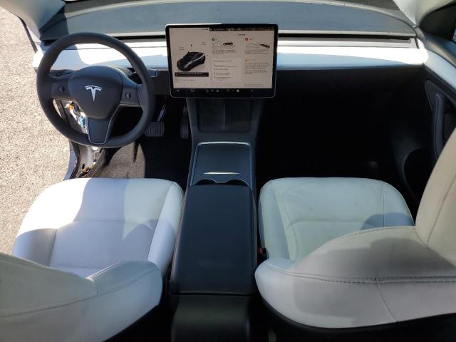 7SAYGAEE4RF010802 - 2024 TESLA MODEL Y Grau Foto 8