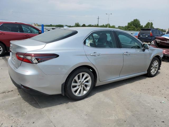 4T1C11AK6PU753241 - 2023 TOYOTA CAMRY LE SILVER photo 3