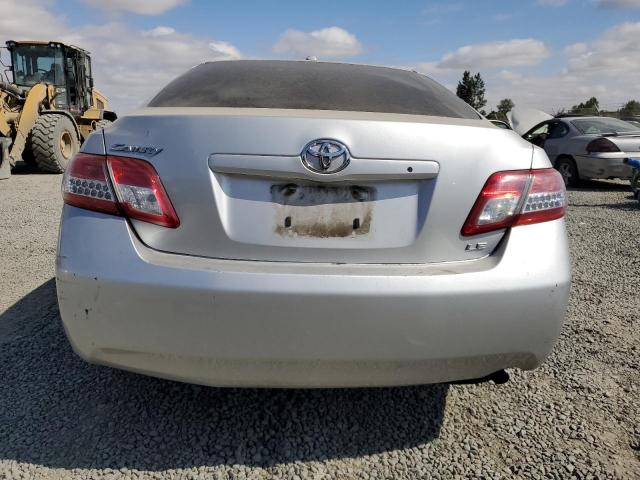 4T1BF3EK1AU031525 - 2010 TOYOTA CAMRY BASE SILVER photo 6
