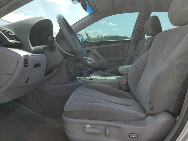 4T1BF3EK1AU031525 - 2010 TOYOTA CAMRY BASE SILVER photo 7