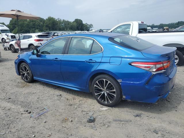 4T1B11HK9JU086254 - 2018 TOYOTA CAMRY L BLUE photo 2