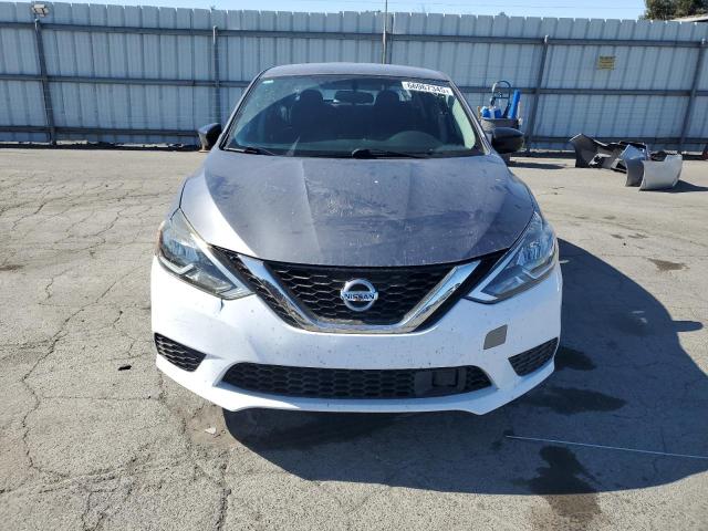 3N1AB7AP3JY247154 - 2018 NISSAN SENTRA S 灰色 照片 5