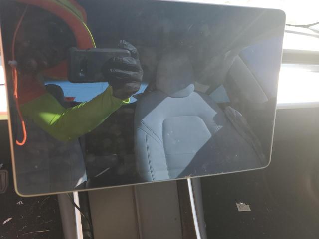 5YJ3E1EB0JF135285 - 2018 TESLA MODEL 3 Բորդո լուսանկար 9