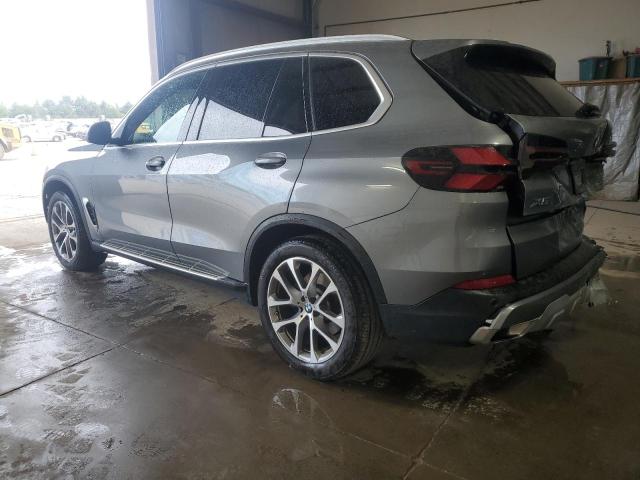 5UX13EU09R9T50303 - 2024 BMW X5 SDRIVE 40I GRAY photo 2