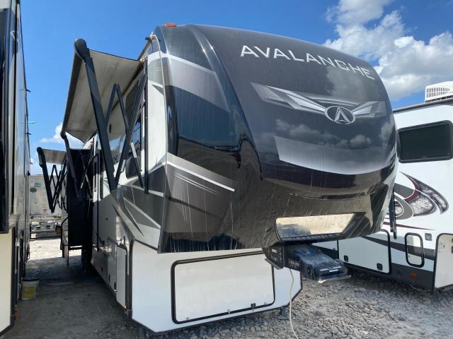 4YDF39020ME761687 - 2021 KEYSTONE AVALANCHE თეთრი ფოტო 1