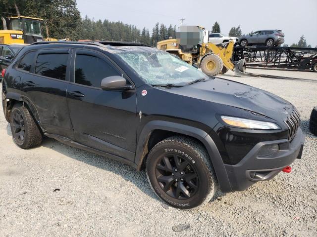 1C4PJMBS2GW305413 - 2016 JEEP CHEROKEE TRAILHAWK BLACK photo 4