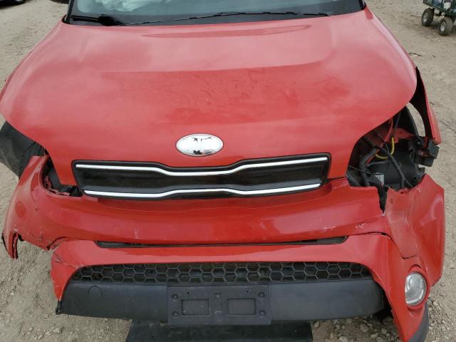 KNDJP3A52J7602709 - 2018 KIA SOUL + RED photo 11