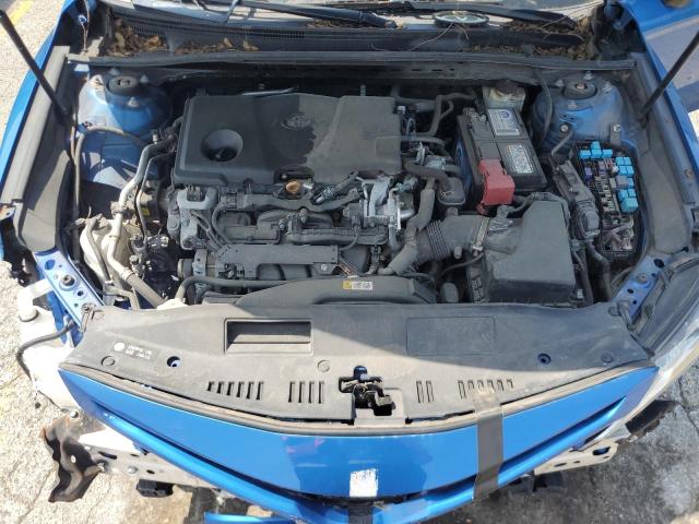 4T1B11HK7JU120126 - 2018 TOYOTA CAMRY L BLUE photo 11