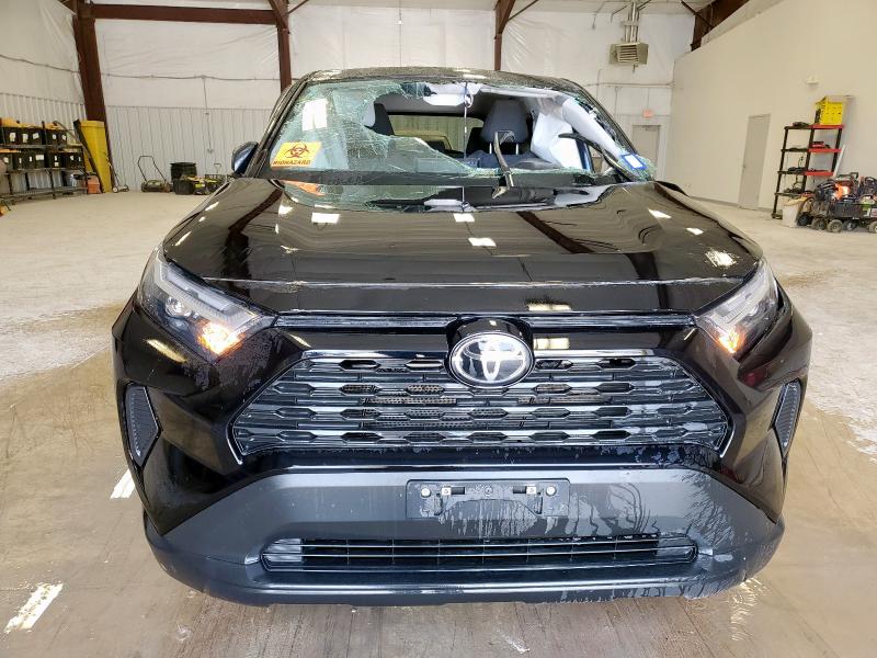 2T3H1RFV2SC317947 - 2025 TOYOTA RAV4 LE 黑色 照片 5