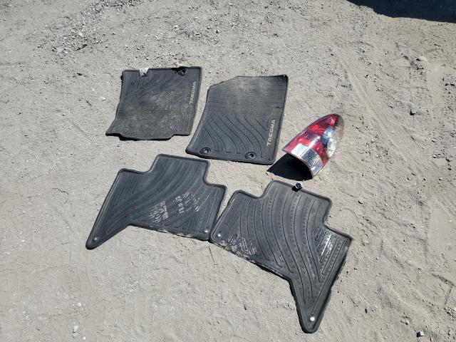 3TMJU4GN0EM157579 - 2014 TOYOTA TACOMA DOUBLE CAB PRERUNNER BLUE photo 12