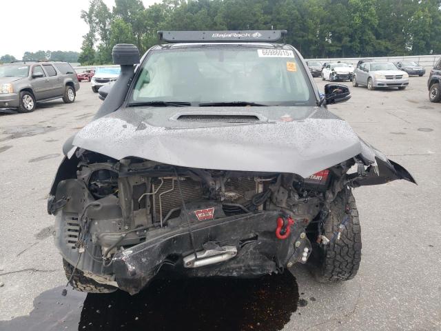 JTEBU5JR1J5502717 - 2018 TOYOTA 4RUNNER SR5/SR5 PREMIUM BLACK photo 5