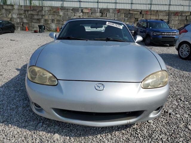 JM1NB353530304949 - 2003 MAZDA MX-5 MIATA BASE SILVER photo 5