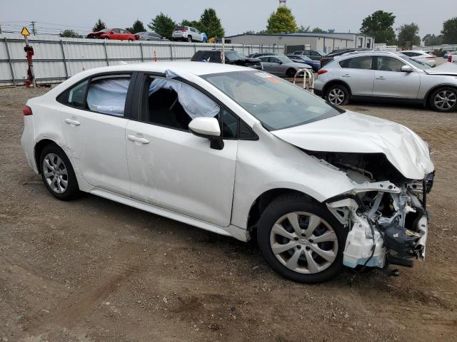 5YFEPMAE0MP180384 - 2021 TOYOTA COROLLA LE WHITE photo 4