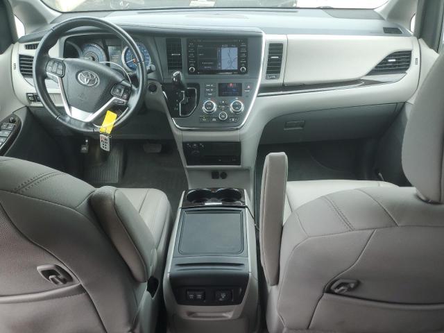 5TDYZ3DC0KS969277 - 2019 TOYOTA SIENNA XLE 灰色 照片 8