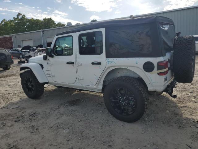 1C4JJXP65MW871869 - 2021 JEEP WRANGLER U SAHARA 4XE WHITE photo 2